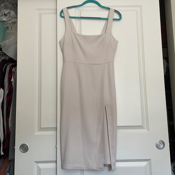 Dresses & Skirts - Aritzia Midi Dress